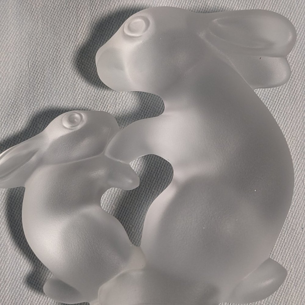 Easter BuniesCrystal SEVRES France Frosted Glass Figurine Mom Rabbit/Baby Bunny